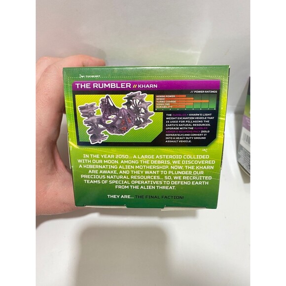 Final Faction Kharn the Rumbler Vehicle and Armor 2-Piece Play Set Series 1 - Picture 9 of 12